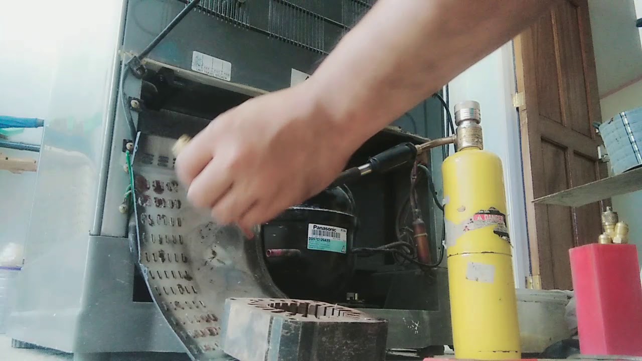 condura refrigerator not freezing