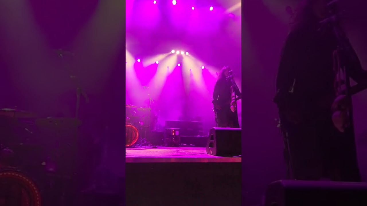 Obejrzyj Mister Misery - Rebels Calling Live #metal #rock #2023 #music #mistermisery #rebelscalling #shorts w YouTube Obejrzyj Mister Misery - Rebels Calling Live #metal #rock #2023 #music #mistermisery #rebelscalling #shorts w YouTube