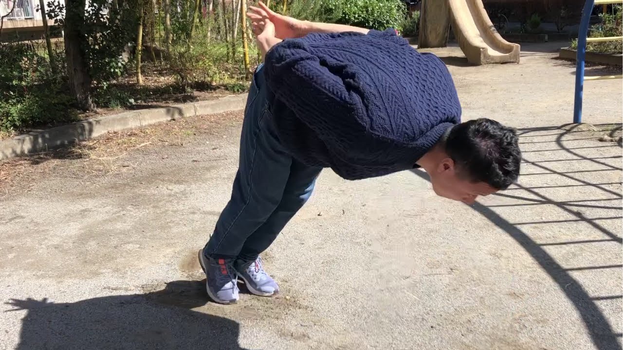 Ардаа алгаа ташиж суниах арга / Back-clap push-ups - YouTube