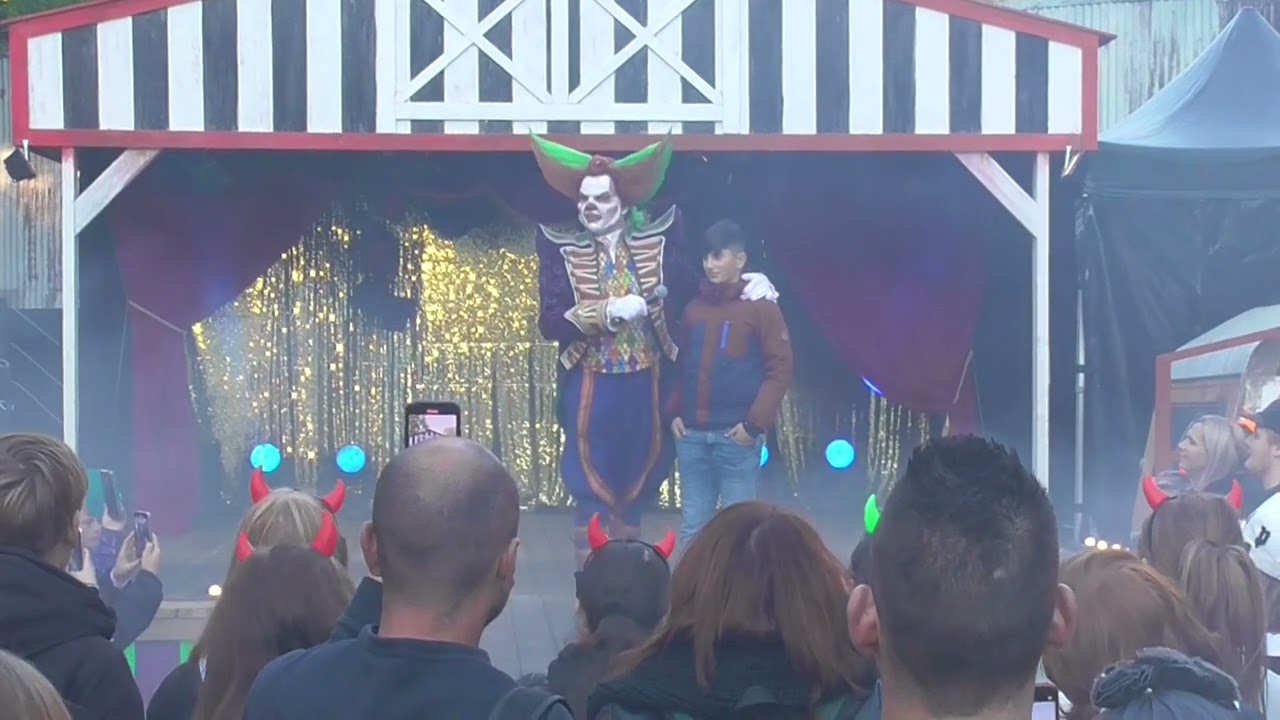 Eddie De Clown Halloween Fright Nights 2022 Walibi Holland (zondag 0910) YouTube Eddie De Clown Halloween Fright Nights 2022 Walibi Holland (zondag 0910) YouTube