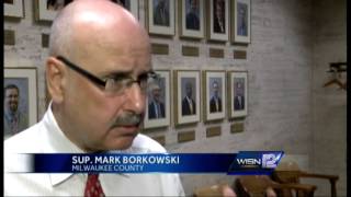 Committee approves plan to reorganize Milwaukee County Board