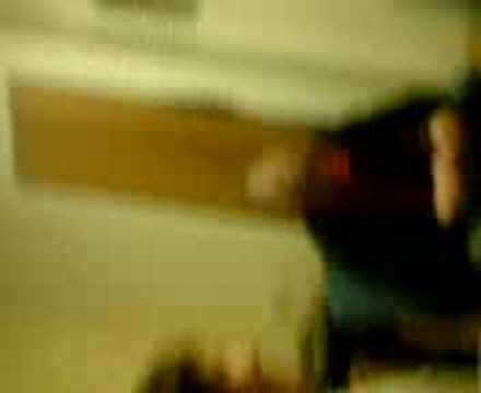 Stuck in the middle with you - Gay Dancing