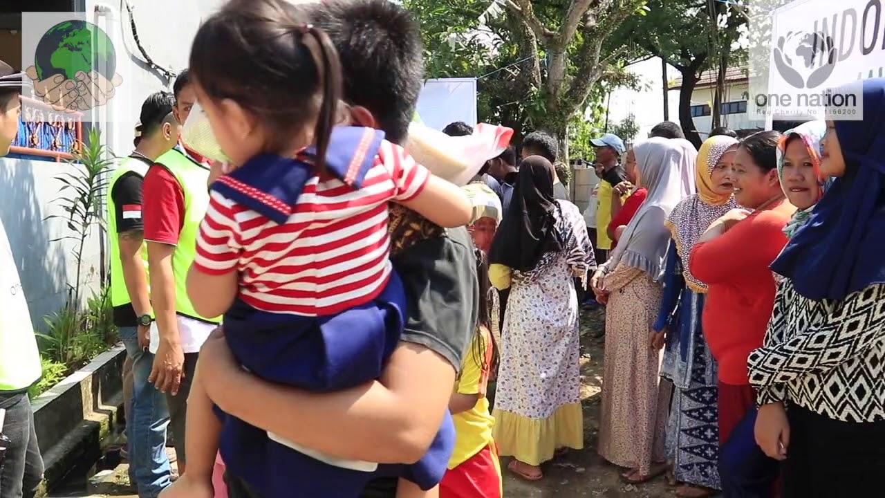 Food & Blanket Distributed in Indonesia On Behalf Of Gift For Humanity