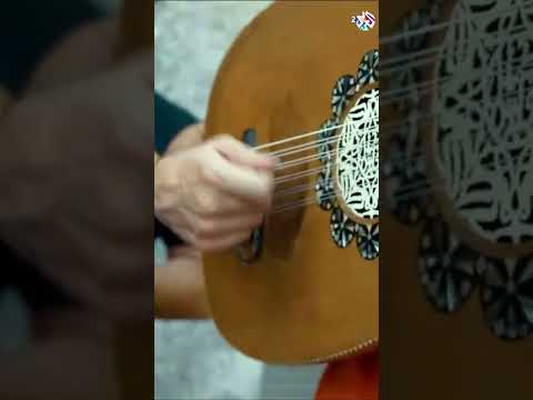 عود اللوز الأخضر الفنانة دلال ابو آمنة