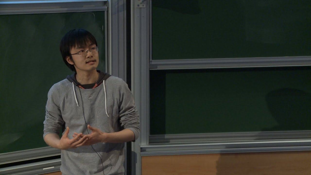 Yichao Huang - Sur deux constructions de la gravité quantique de ...
