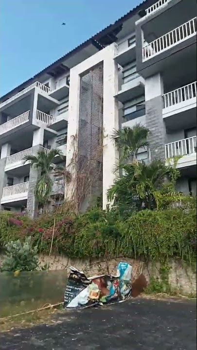 Hotel terbengkalai di bali!!!pasti berhantu👽😱😱