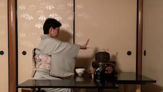 《茶道点前集》立礼 点茶盤 薄茶点前 Sadou [Japanese Tea Ceremony]（裏千家）