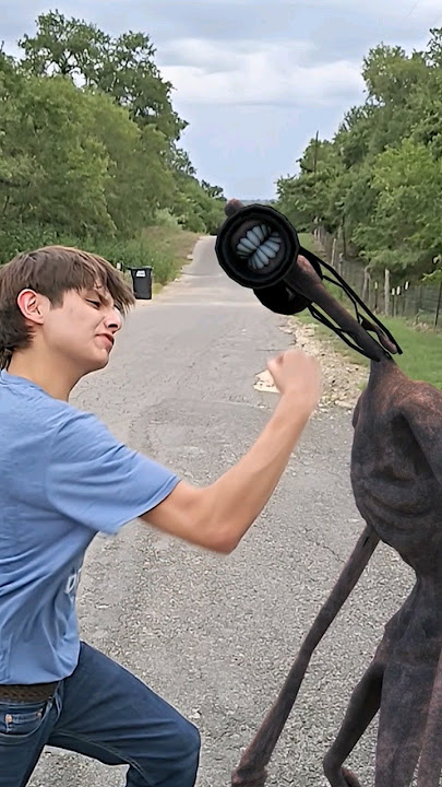 Siren Head vs Me