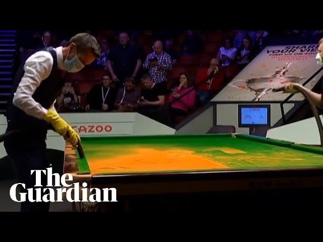 World Snooker Championship protestor storms table and covers it in orange  powder during match - Mirror Online