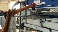 ROBOT - PIEGATURA ROBOTIZZATA DI LAMIERA - ROBOTIC BENDING SHEET METAL