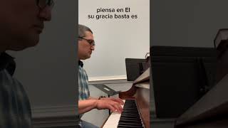 Video thumbnail of "Himno: Piensa en El. Melodías Eternas"