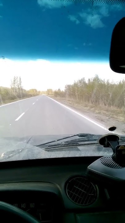 Бутылки с водой в доль дороги. - YouTube