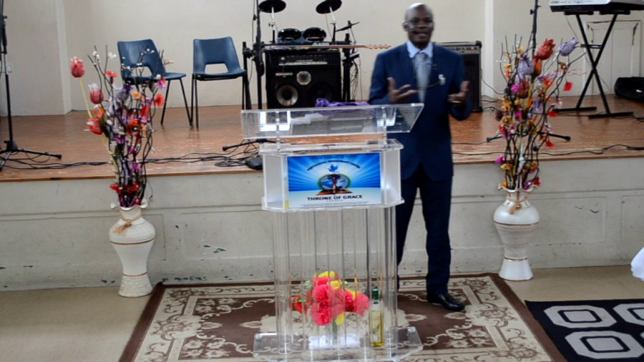 Pastor Kuku