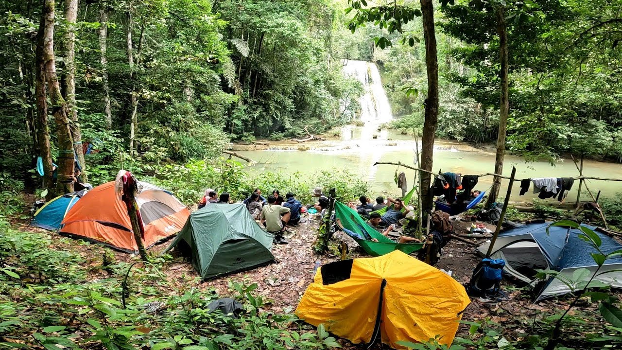 3 Hari Camping Bersama Teman teman Mencari jejak Nenek Moyang Di Pedalaman Hutan Kalimantan