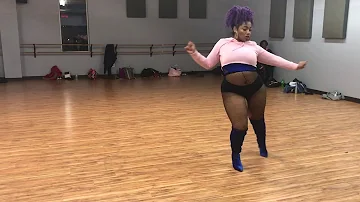 Curvy Confidence Dance Fitness w/Saaneah (Tempo - Chris Brown (Heels Video)