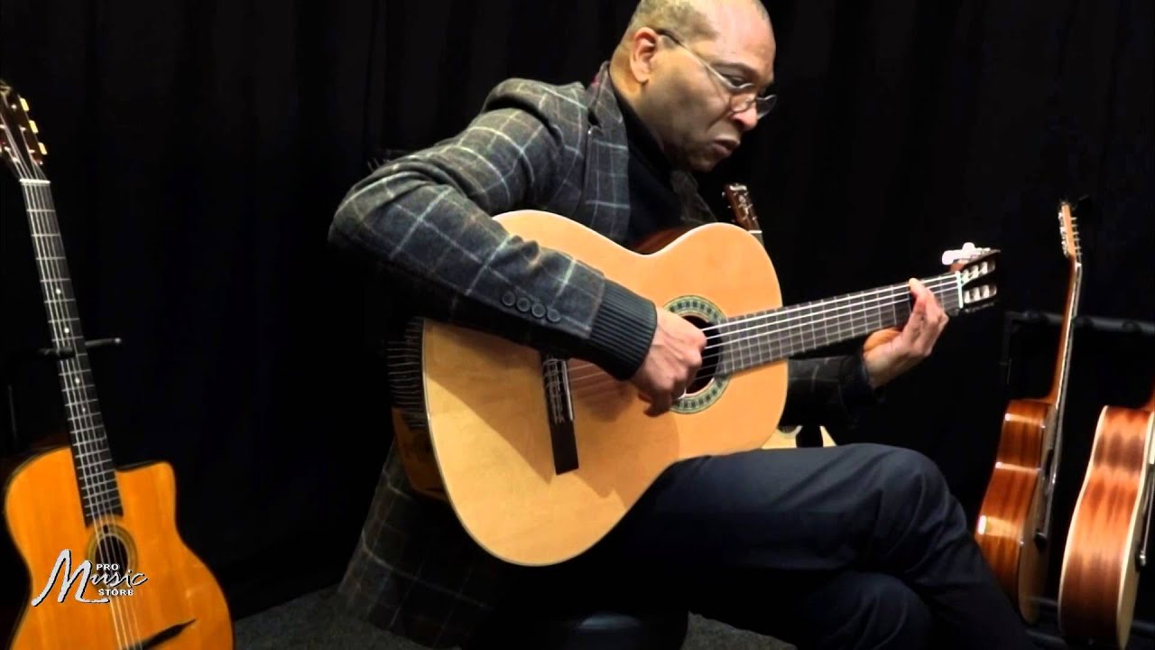 Pro Music Store - Paco Castillo 201 - YouTube