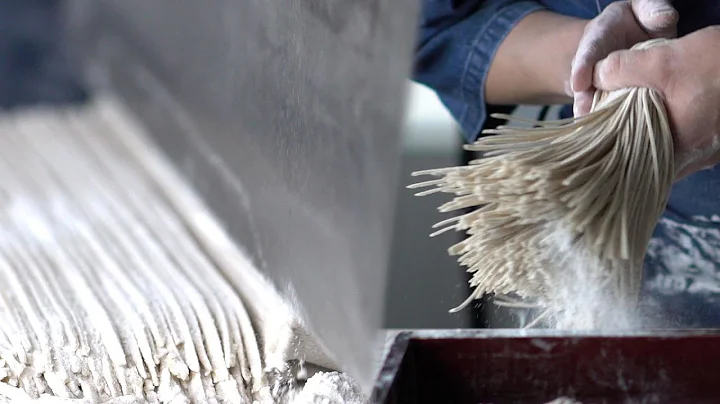 Watch This Noodle Master Expertly Make Japanese Soba Noodles - DayDayNews