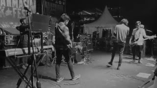 SLAPITOUT - CAN YOU FEEL MY HEART (COVER) LIVE ON BANJARMASIN ROCKFEST 2015