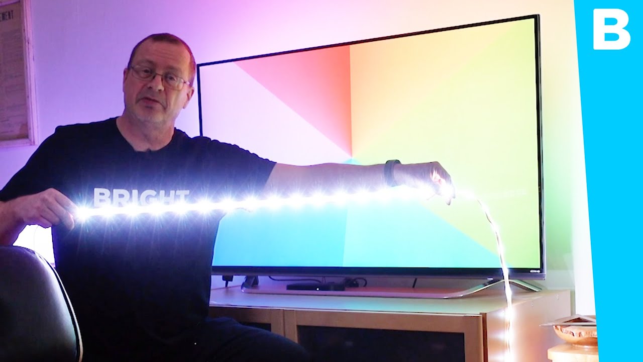 verontschuldiging soep Zelfrespect Deze Philips Hue-strip kleurt mee met je TV: Ambilight voor elke televisie!  - YouTube