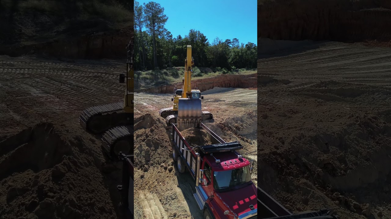 🚨 Komatsu 290 Loading Dump Trucks | Fill Dirt from the Pit