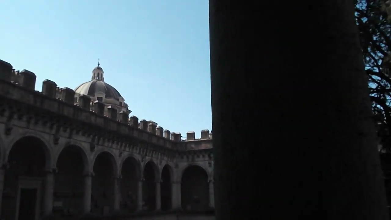 Рим майский (2023). Двор в Палаццо Венеция. Rome 2023. Courtyard of the Palazzo Venezia