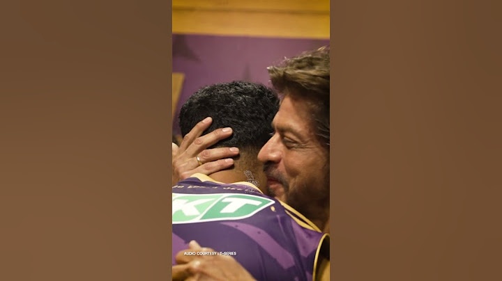 Shah Rukh Khan Takes the Field! 💜👑 Surprise Moment! | #KKR #AmiKKR #TATAIPL2025 #KKRvsRCB #SRK