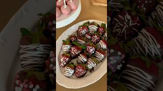 Chocolate covered strawberries #dessert #food #sweets #easyrecipe #pink #valentinesday #galentines