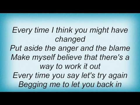 Terri Clark - Everytime I Cry Lyrics