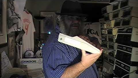 Episode 85 - Commodore 64 UN-BOXING A NEARLY MINT C64 - David Bradley 64C C64C JiffyDos