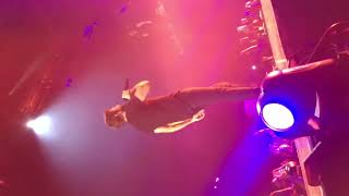 Thomas Rhett “Marry Me” live at The Forum in Los Angeles, CA 10/26/18 screenshot 3