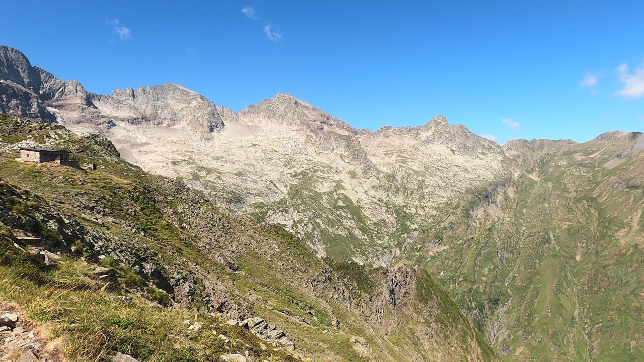 Refuge du Maupas,  Boucle du lac Vert et  Gouffre et Cascade d'Enfer
