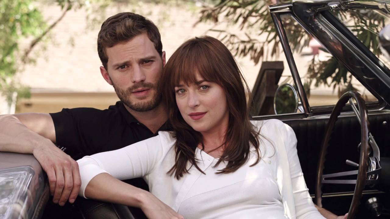 Dakota and Jamie  - Flashlight