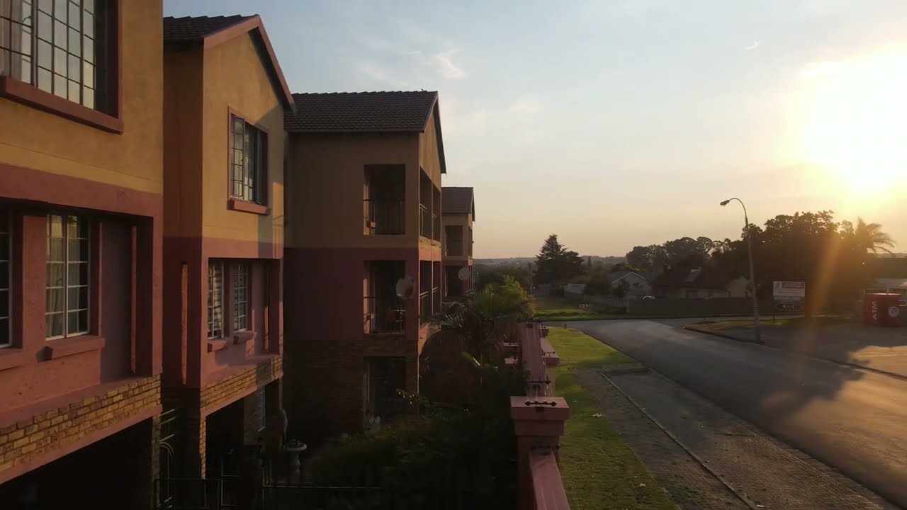 Modern two bedroom townhouse with lockup garage Marlands Germiston