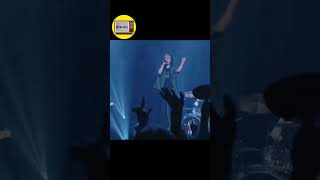 B'z稲葉がライブ中にずっこけて小梅太夫！？　#shorts