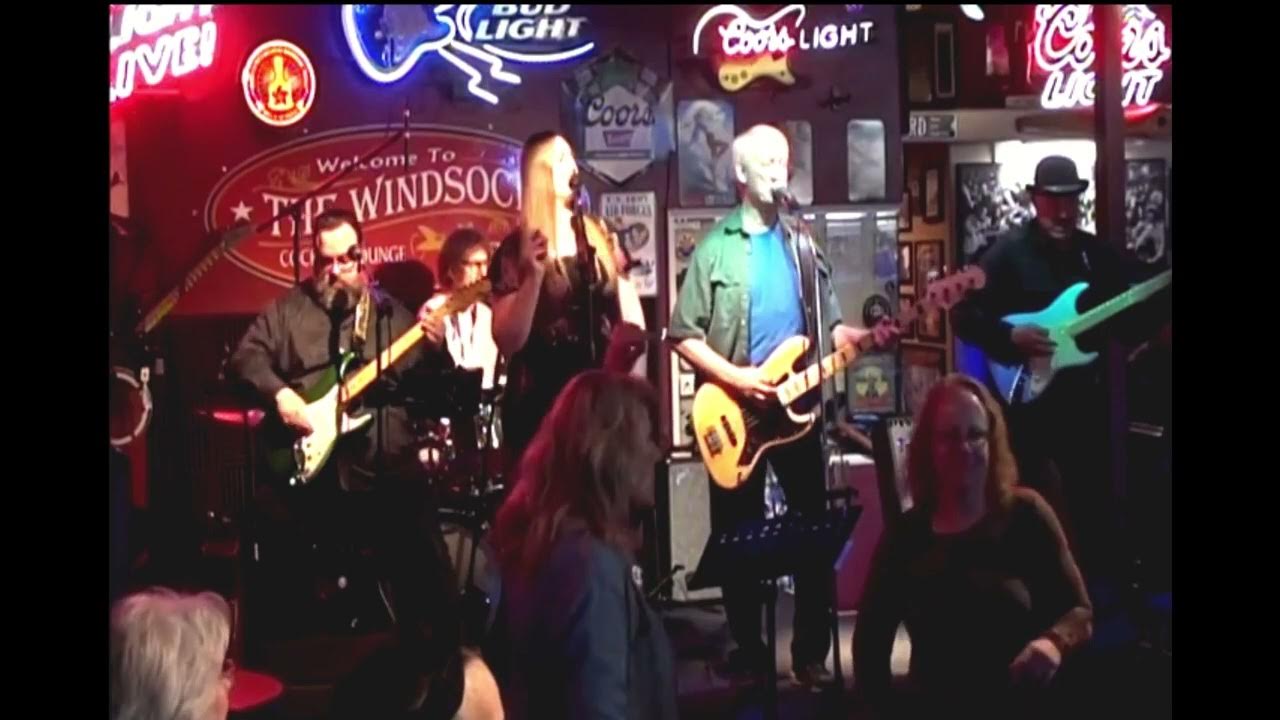 Hayley and the Kometz play ELO 12923 at Windsock lounge, Prescott