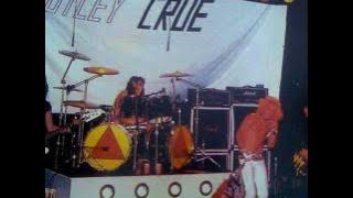 Motley Crue live October 2, 1981 @ Los Angeles, California (Full concert)