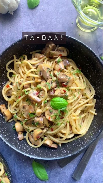 Aglio E Olio Spagetti~with mushrooms