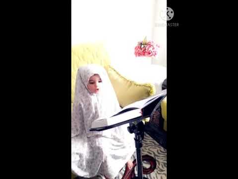 تقى الأمورة تتلوا سورة الناس