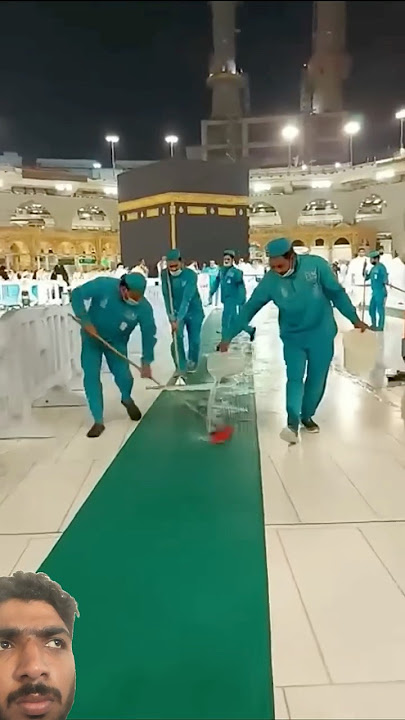 Cleaning Makkah live 🕋❤️ #makkahalmukarromah #beautiful #madinekibaatein #love #islam #trending