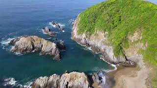 DRONE: ISLA DE NAVIDAD, COLIMA, MEXICO STAIRCASE, 'SECRET BEACH' AND LOS LLANITOS 4K