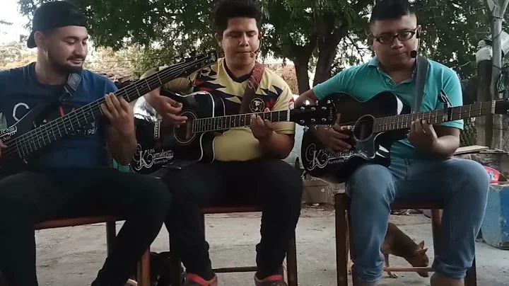 las Flores de tu florero En el ensayo LOS KARNALES SIERREOS