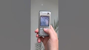 📱 Nokia N70 — Symbian, camera, music. All in one!s
