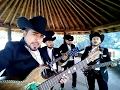 Hermanos Barrera - La Balanza De La Vida (Desde Tacambaro Michoacan)