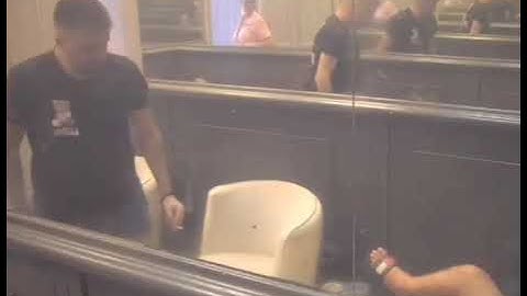 Elita 8 - Porselina izjavom "nemoj mi dupe i rupe to mi je bolna tacka" nasmejala ukucane