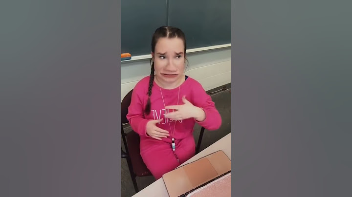 TEACHER MESSES UP!👀 #shorts #teacher #school #education #students #story #funny #comedy #storytime