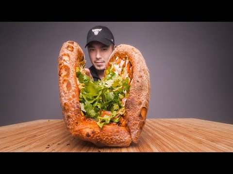 Eating A <strong>Taco</strong> Pizza Like A <strong>Taco</strong>