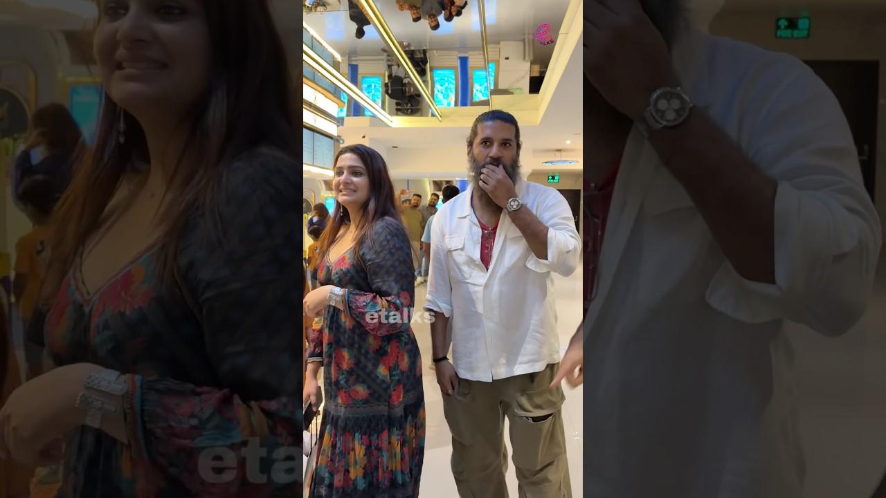 ദിവ്യ പിള്ളയും വിജയ് യേശുദാസും ഒരുമിച്ചു സിനിമ കാണാൻ വന്നത് കണ്ടോ 🥰  