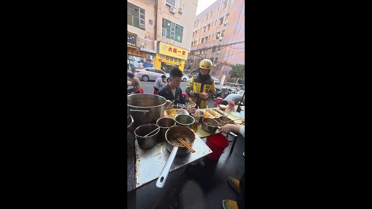 Street Food POV | Real-Time Hot Dry Noodle Assembly | Ambient Sounds Only