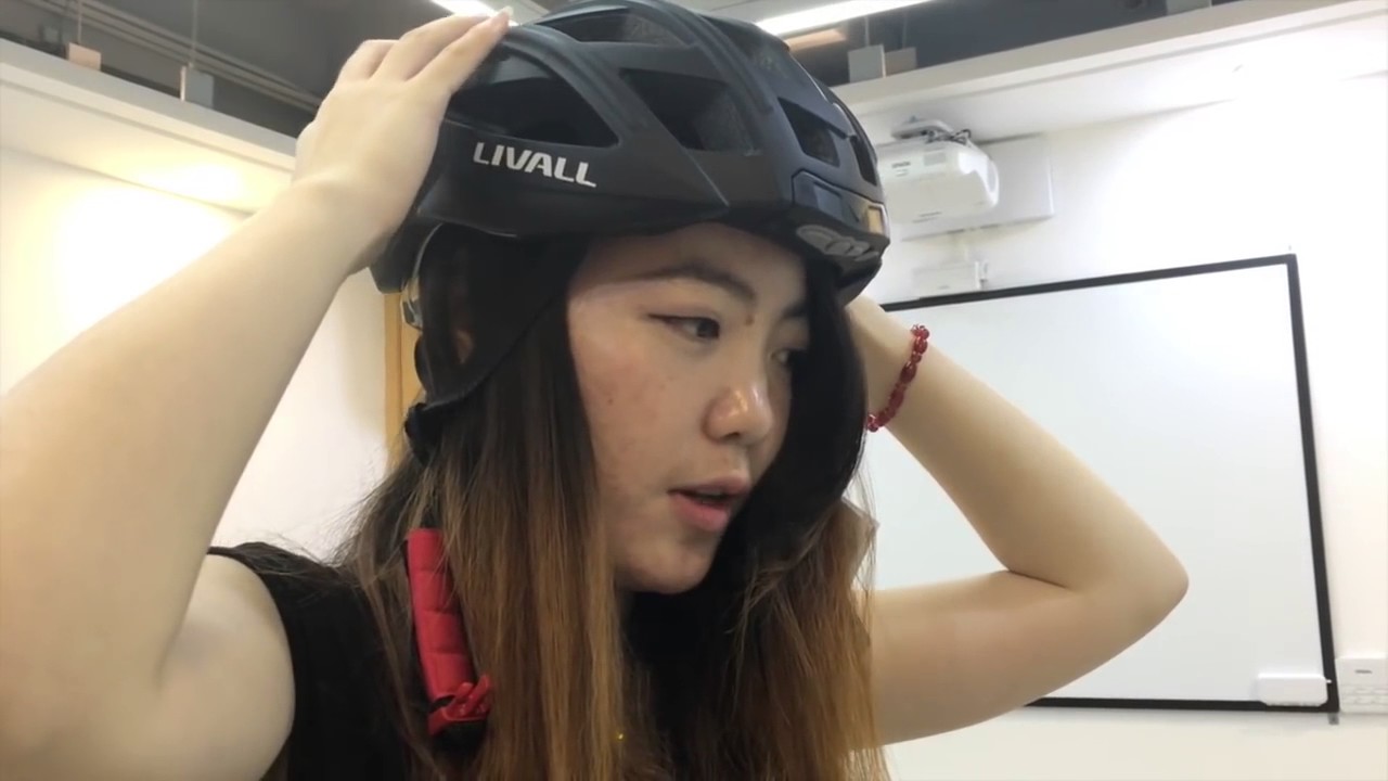 Casque vélo route intelligent et connecté Livall BH60SE Neo Bling