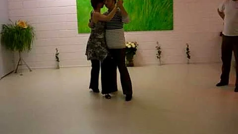 Paras and Paul tango lesson: close embrace rhytmic...